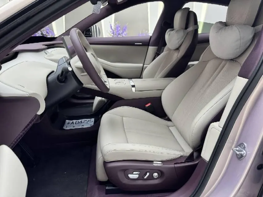 MI 2025 YU7 Long Endurance Four-wheel Drive Pro Edition Automatic Gear 5