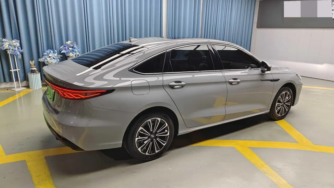 Chery 2025 Fengyun A8L 1.5TGDI 145km Comfortable Automatic Gear 8