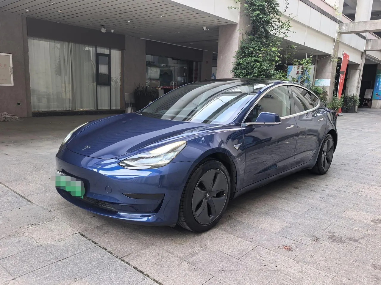 Tesla 2020 Model 3 Standard Endurance Rear Drive Upgraded Automatic Gear - View 1