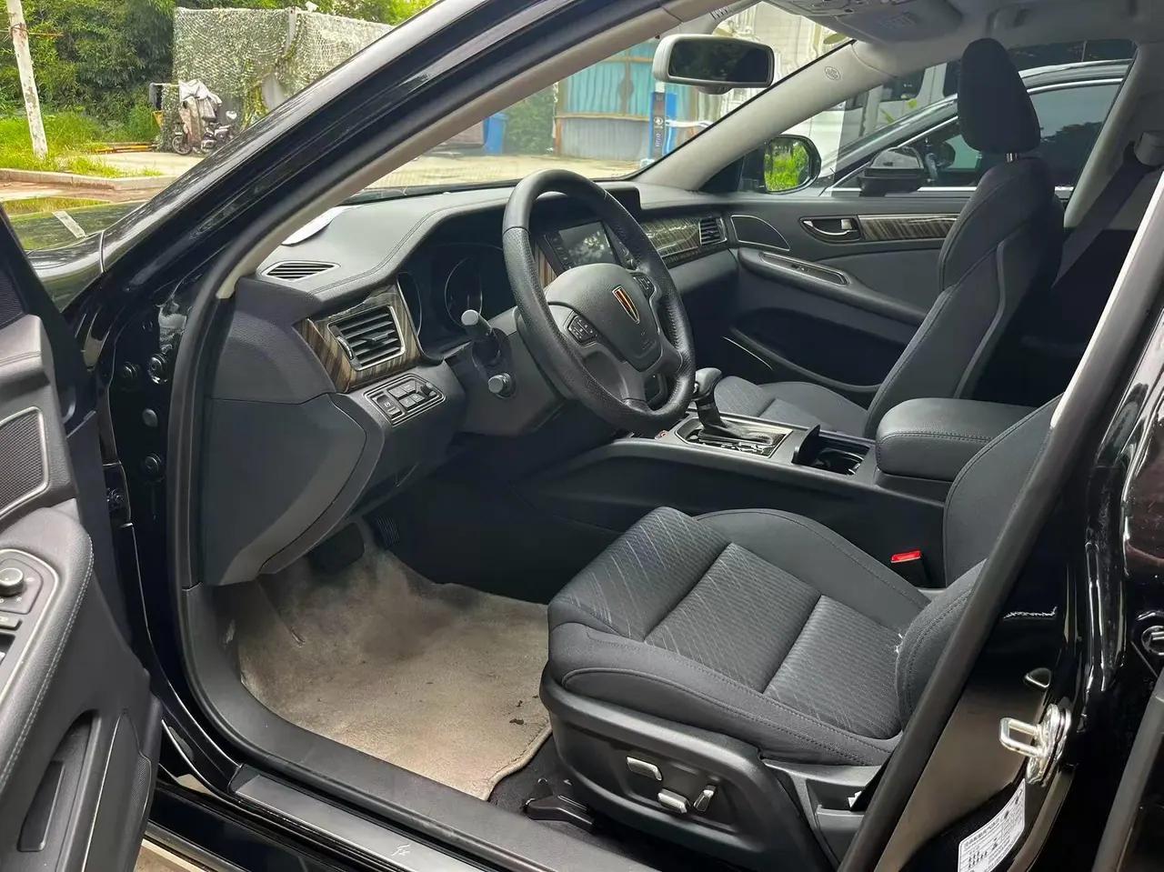 HongQi 2021 H7 1.8T 35T Official Edition Automatic Gear 2