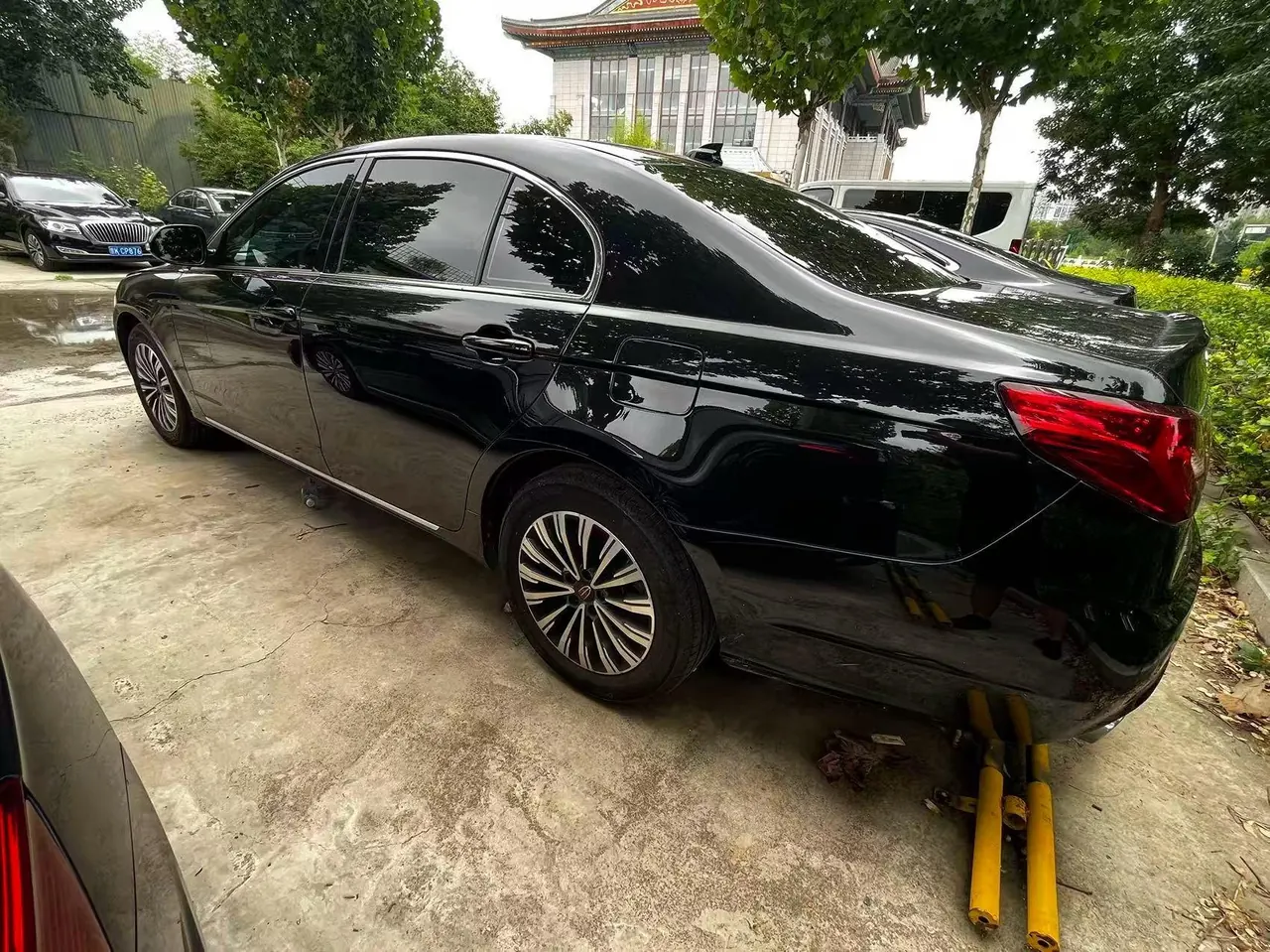 HongQi 2021 H7 1.8T 35T Official Edition Automatic Gear 5
