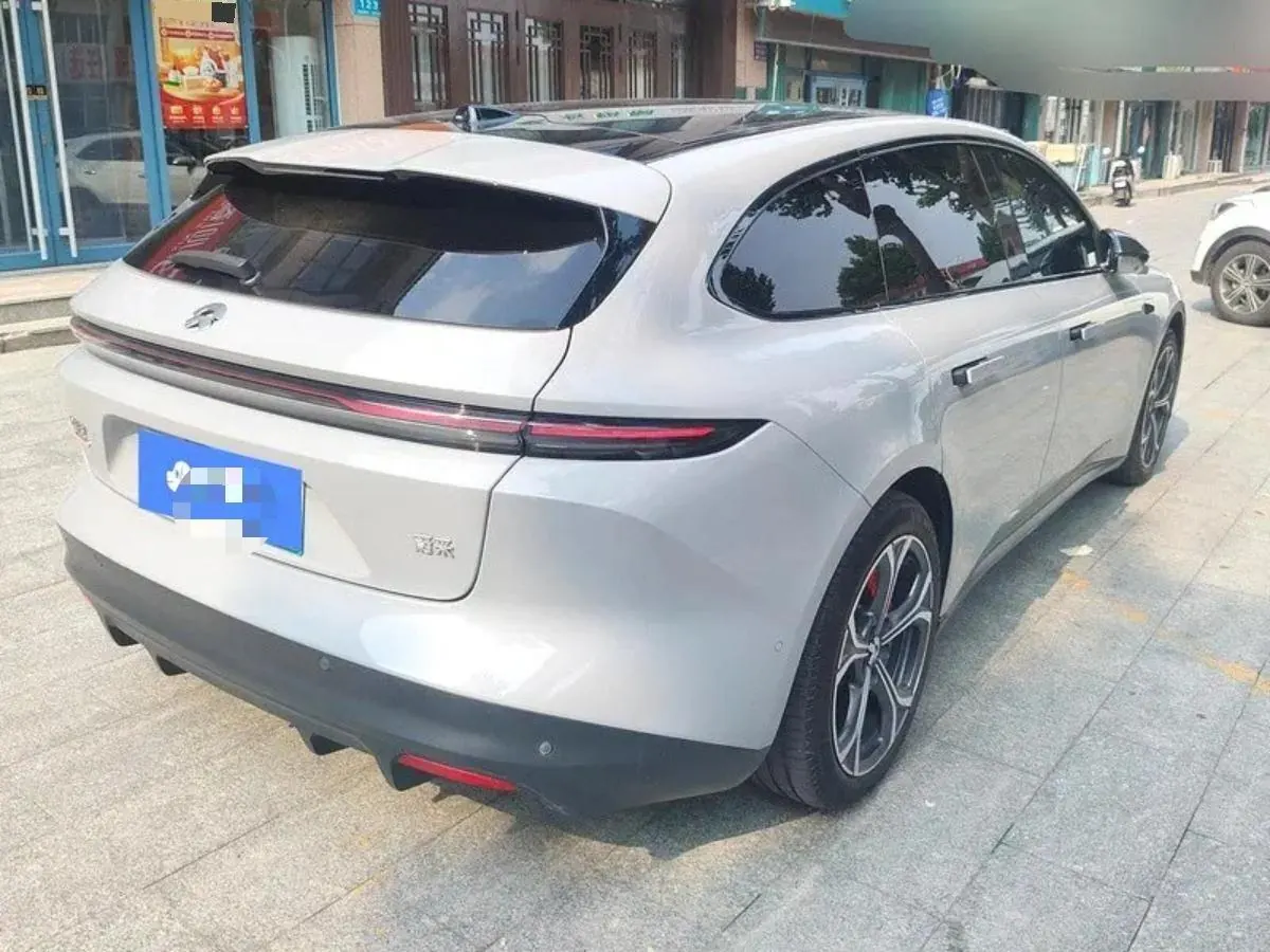 NIO 2024 ET5T 75kWh Touring automatic 3