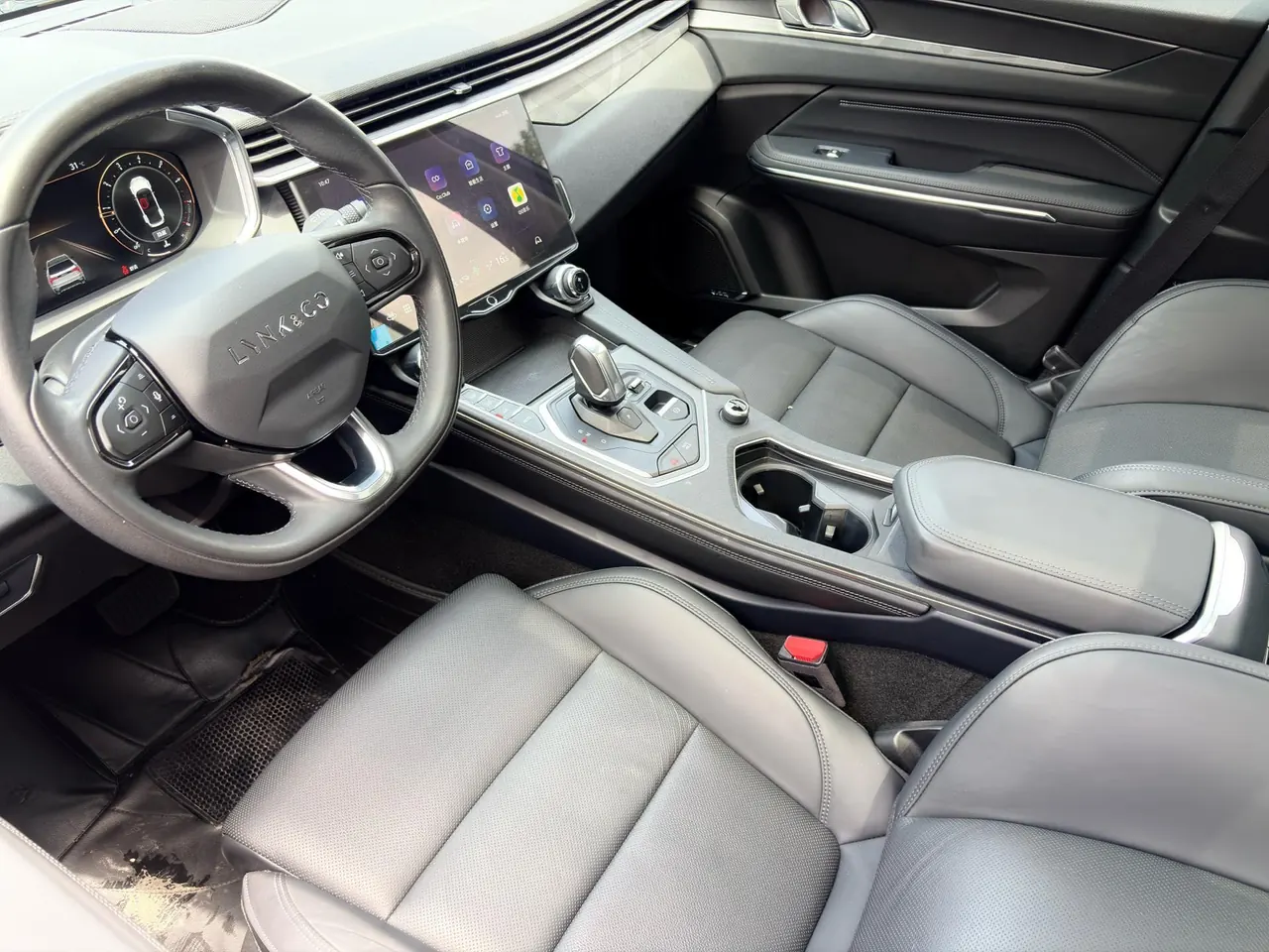 LYNK&amp;CO 2021 LYNK&amp;CO 01 2.0TD Two-Drive Pro Automatic 3