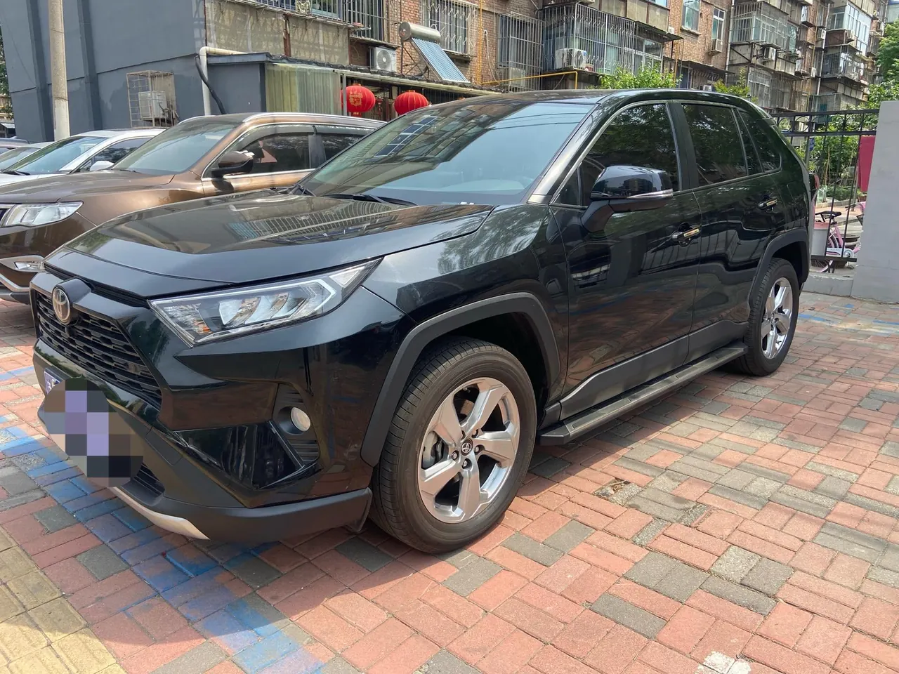 Open image lightbox: Toyota 2022 RAV4 Rongbo 2.0 Stepless Two-Drive Fashion Edition Automatic Gear