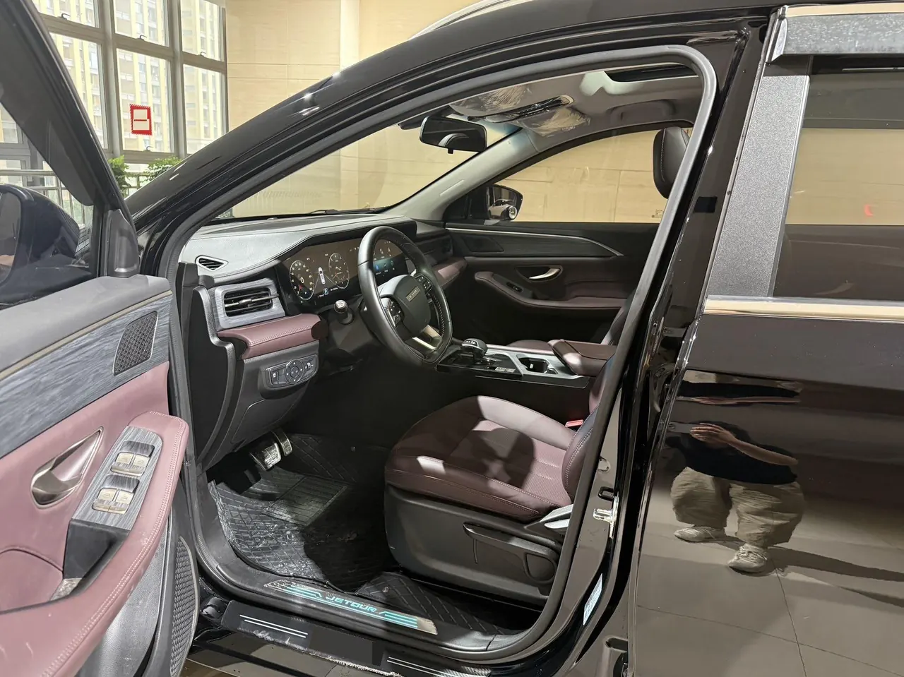 Jetour 2024 X90 PLUS 1.6TD Villa 7-seat automatic gear 4
