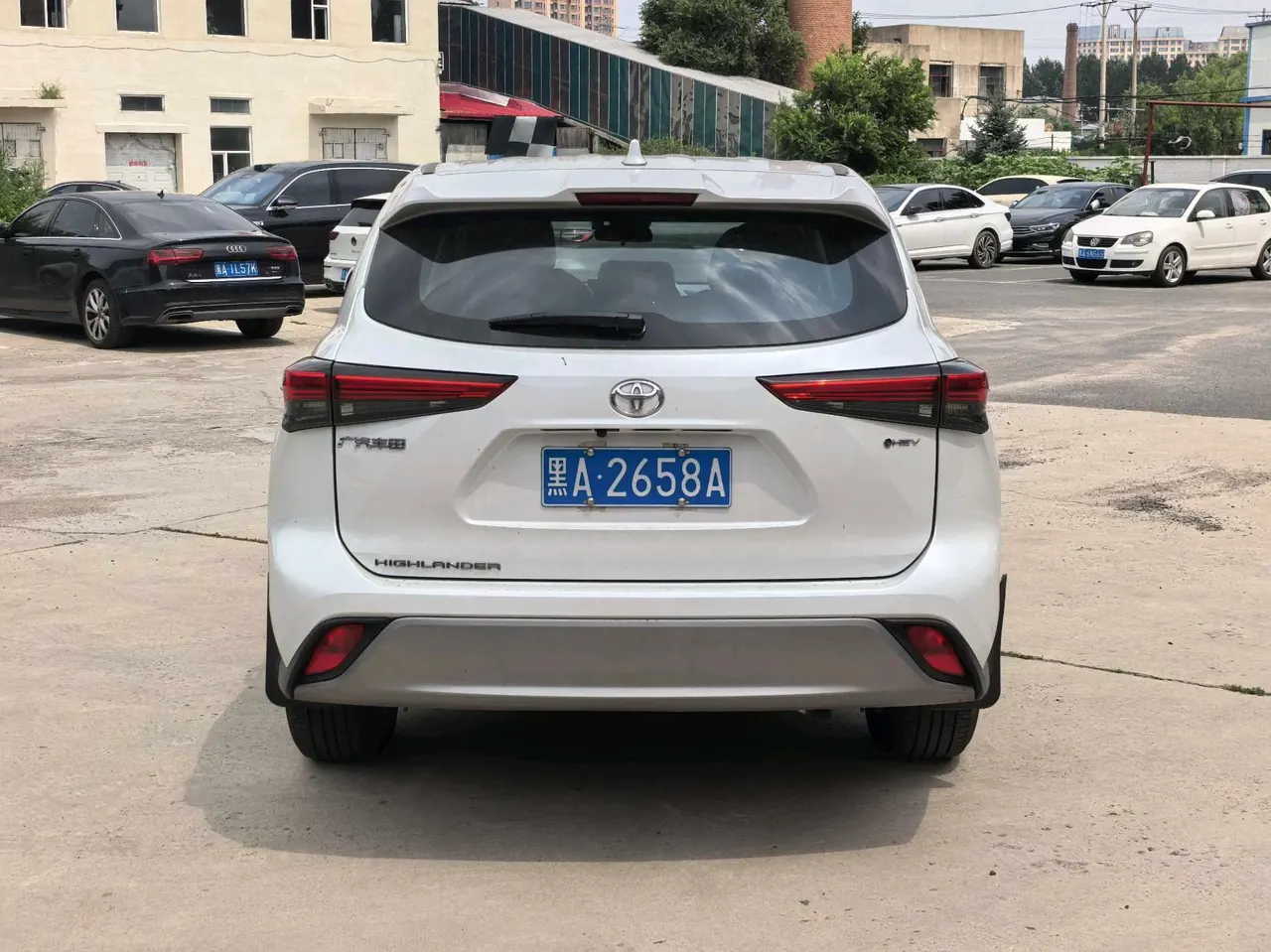 Toyota 2024 Highlander Dual Engine 2.5 Stepless Intelligent Electric Hybrid Two-Drive Elite Edition 5-seat Automatic Transmission 4