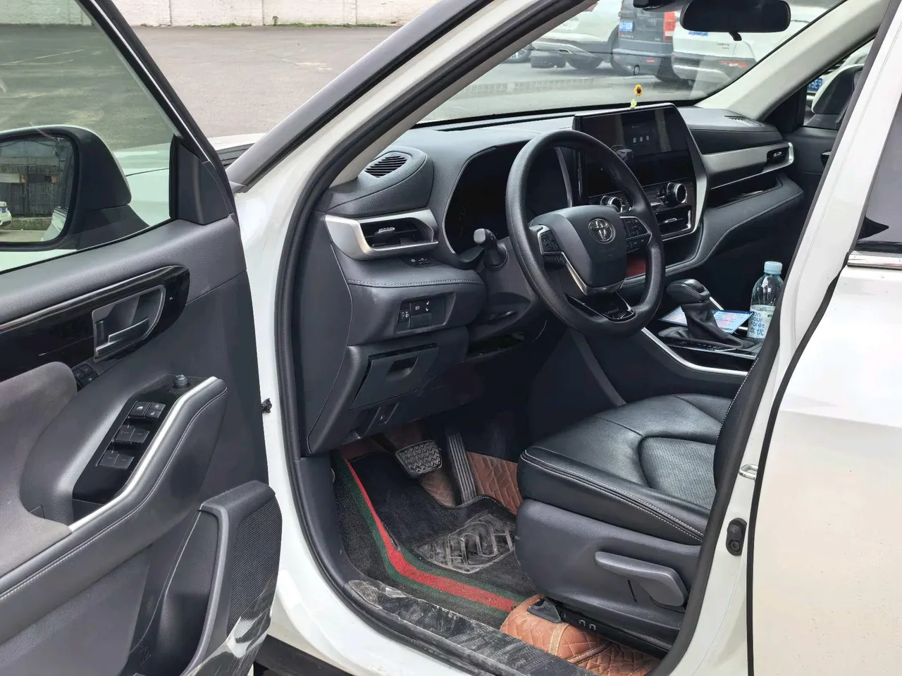 Toyota 2024 Highlander Dual Engine 2.5 Stepless Intelligent Electric Hybrid Two-Drive Elite Edition 5-seat Automatic Transmission 7