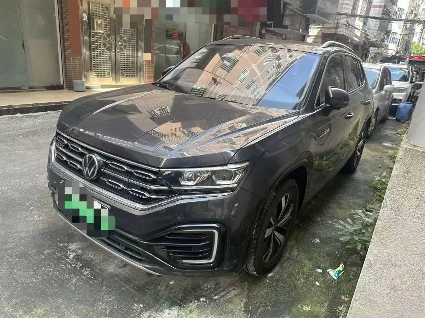Открыть галерею: Volkswagen 2022 GTE 1.4T Luxury Automatic Gear