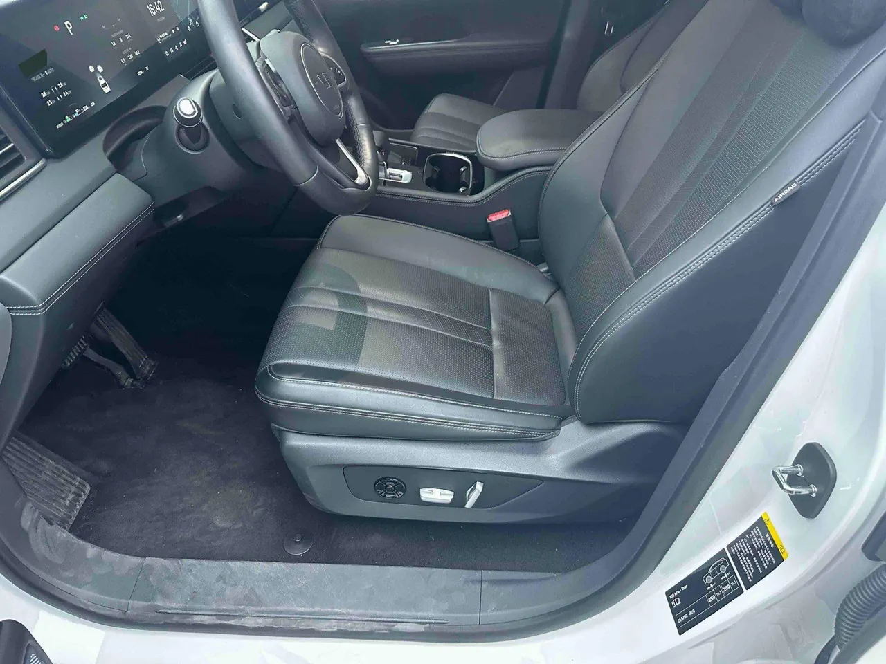 Li 2020 ONE 1.2T extended range 6-seat automatic gear 4