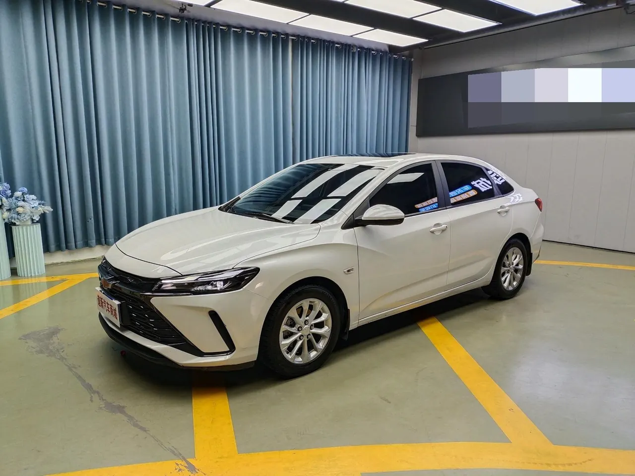 Open image lightbox: Chevrolet 2023 Cruze 1.5 Pleasant Edition Automatic Gear