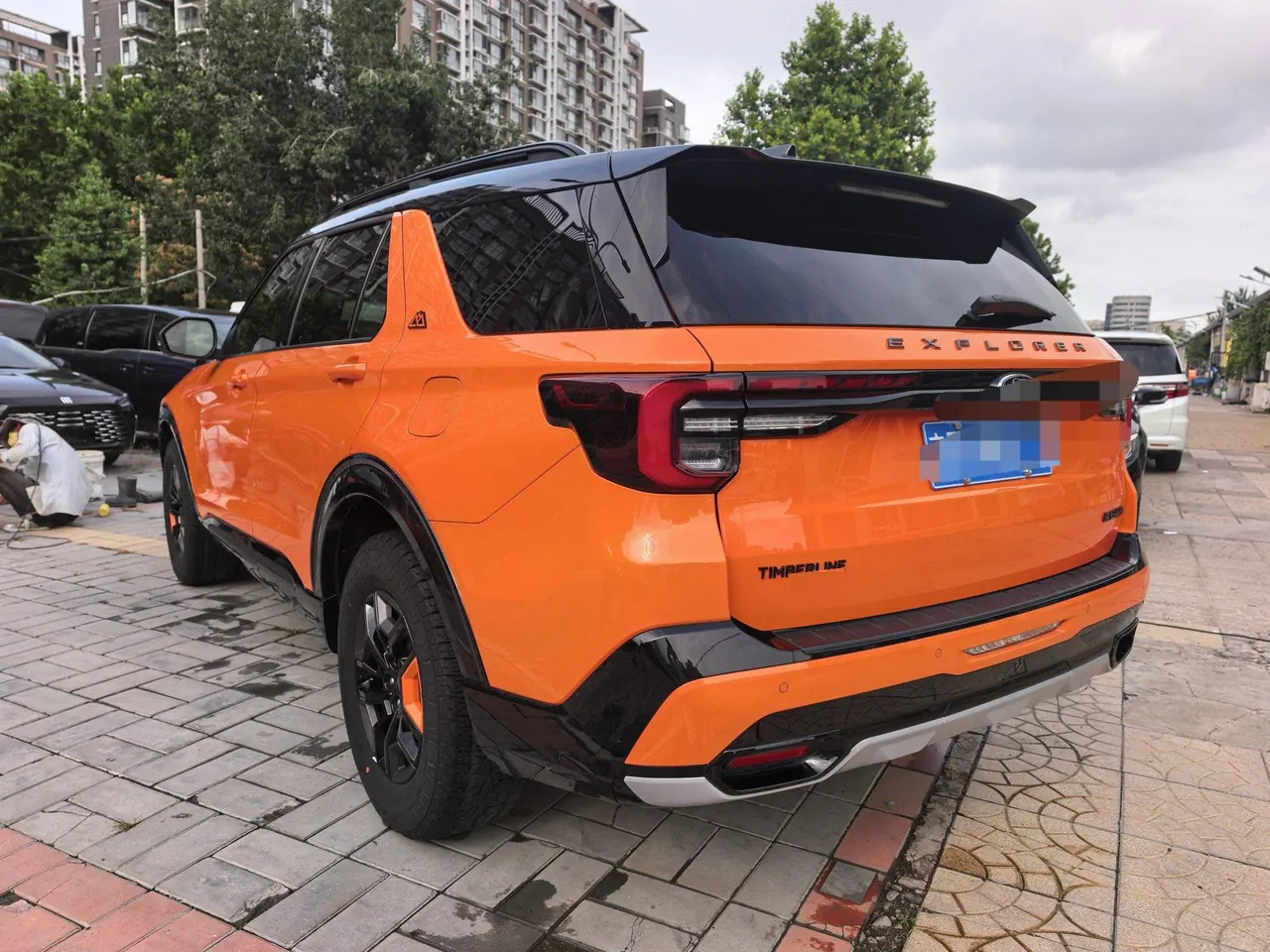 Ford 2023 Explorer 2.3T EcoBoost 285 Kunlun Peak Edition 7-seat Automatic 8