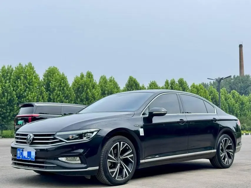 Open image lightbox: Volkswagen 2020 Magotan 2.0TSI 330TSI luxury automatic transmission