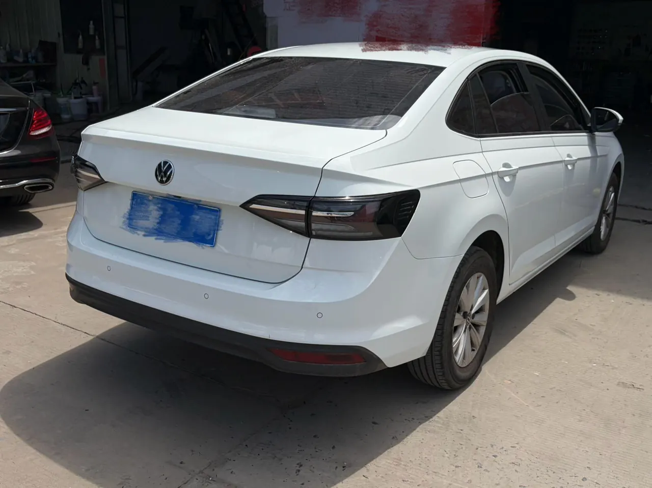 Volkswagen 2025 Lavida New Trend 1.5 Outstanding New Edition Automatic Transmission 2