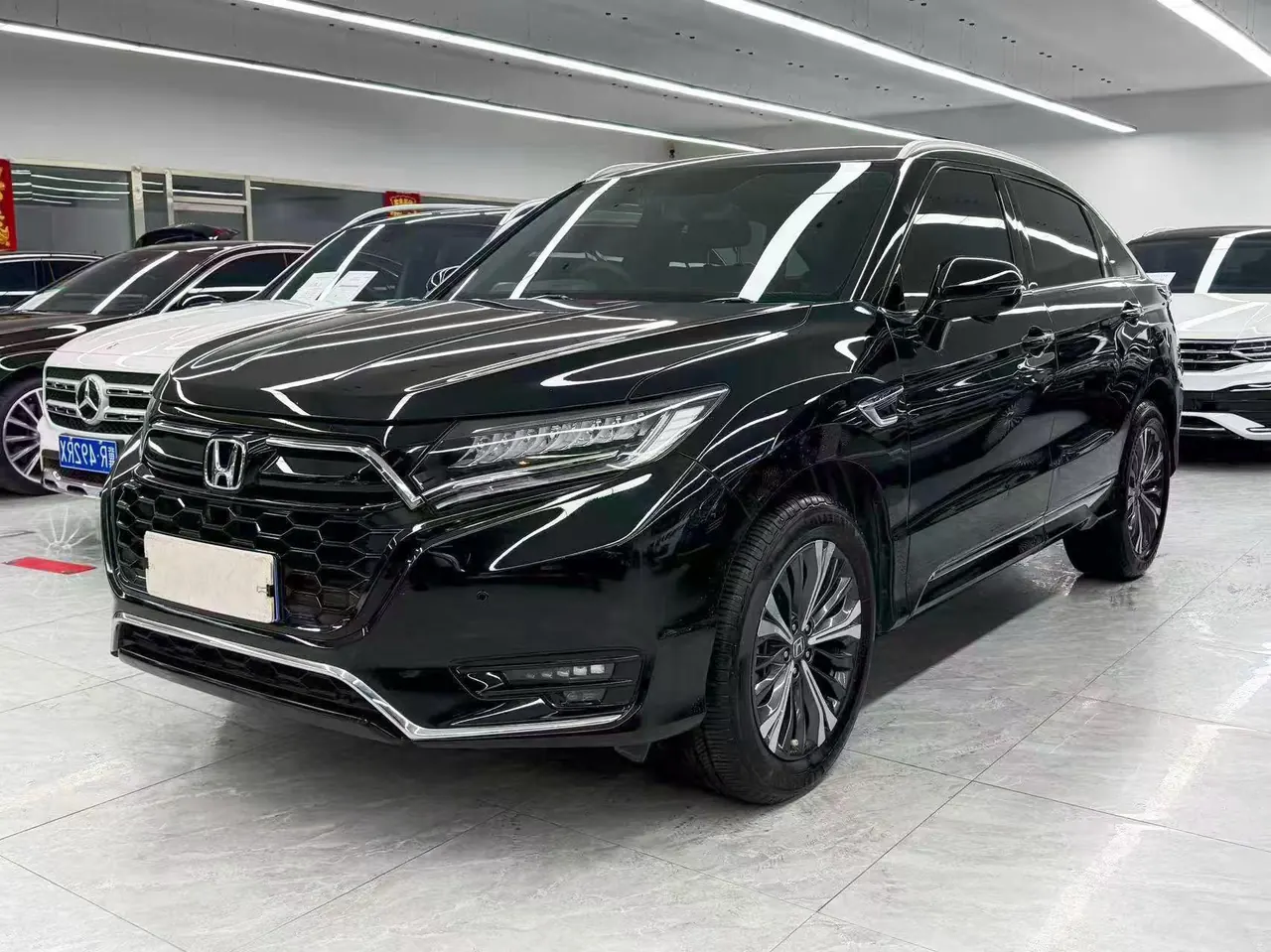 Open image lightbox: Honda 2020 UR-V 2.0T 370TURBO 4-wheel drive exclusive automatic gear