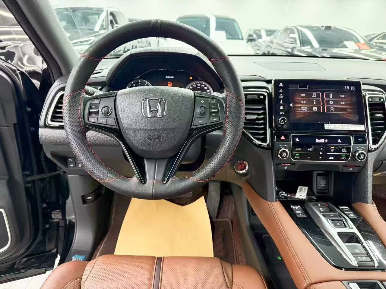 Honda 2020 UR-V 2.0T 370TURBO 4-wheel drive exclusive automatic gear 13