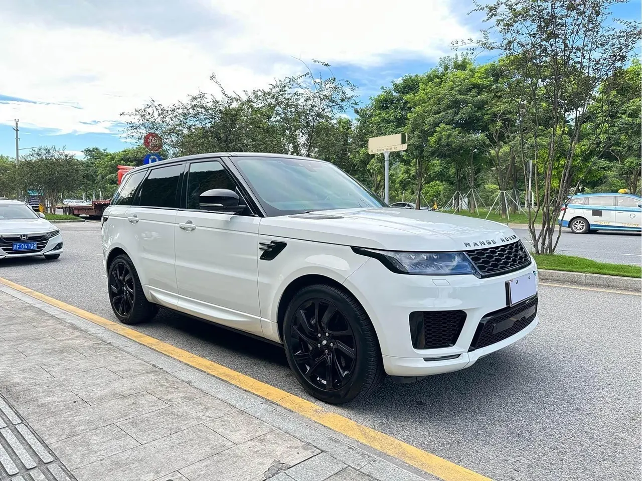 Land Rover Range Rover Sport (Imported) 2020 Range Rover Sport 48V 3.0T L6 HSE Dynamic Automatic 7
