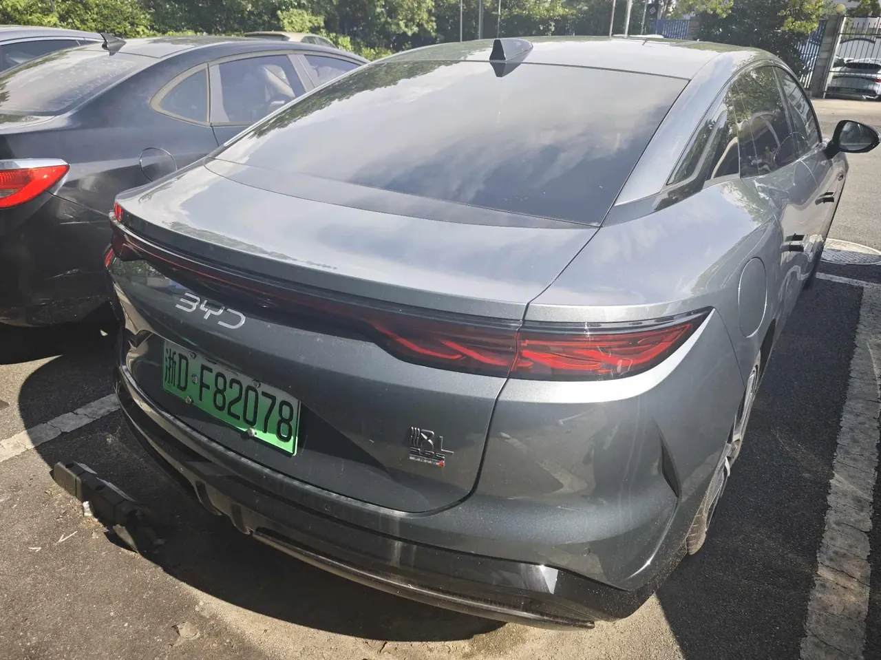 BYD 2025 Han L DM-p 1.5T Stepless Four-wheel Drive Laser Radar Flagship Automatic Gear 3