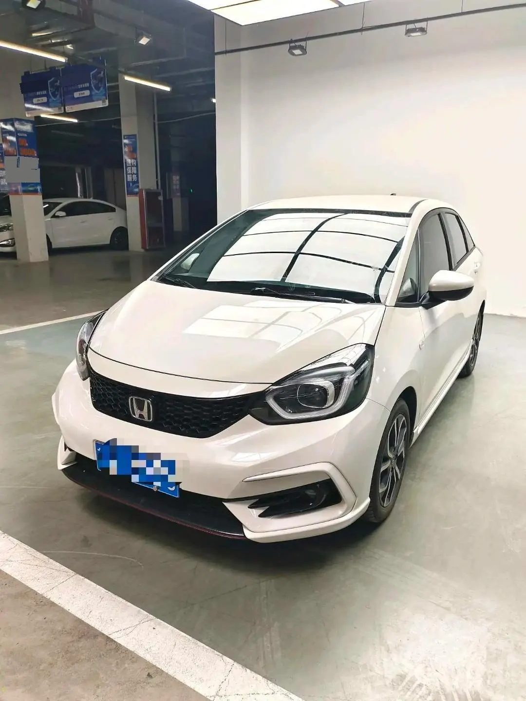 Open image lightbox: Honda 2021 LIFE 1.5 Stepless SPORT Cardiac Edition Automatic Gear