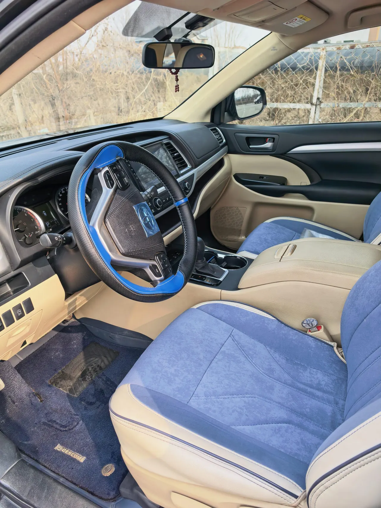 Toyota 2021 Highlander 2.0T 4-wheel drive deluxe 7-seat automatic gear 3