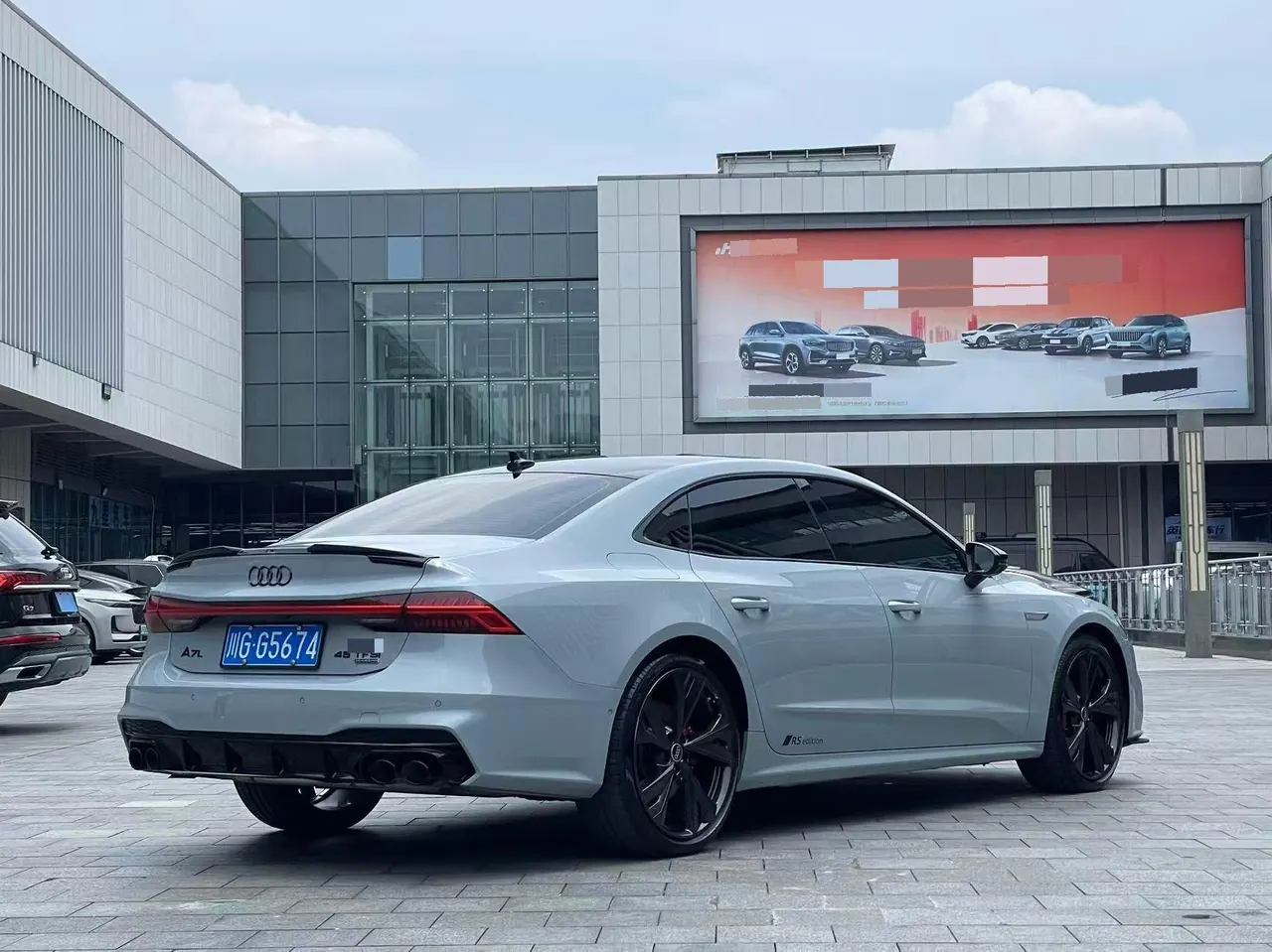Audi 2025 A7L 2.0TFSI 45TFSI Quattro RS Kit Racing Edition Automatic 2