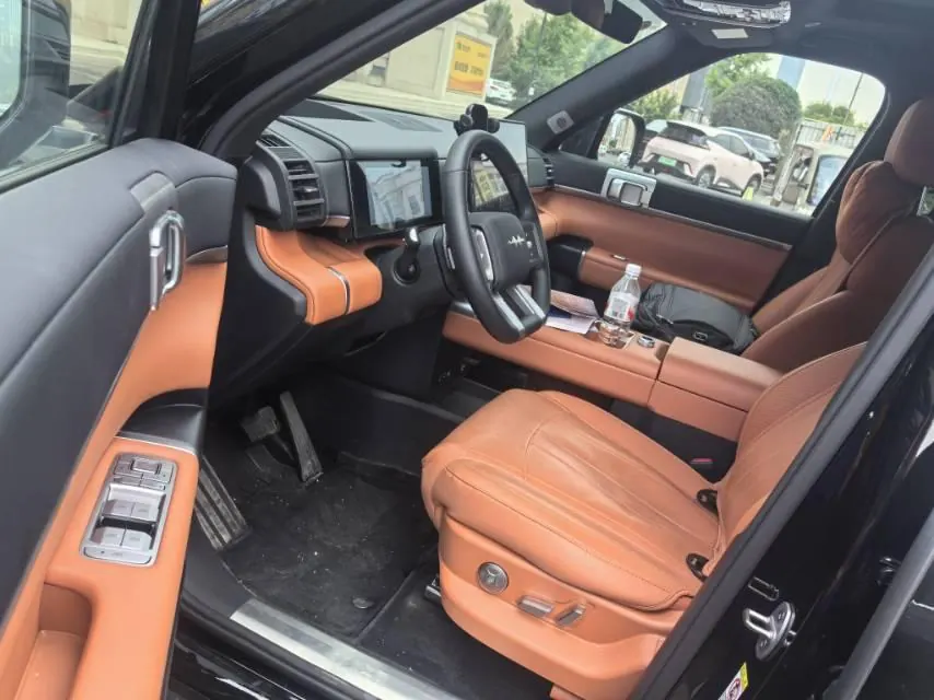 FangChengBao 2025 titanium 7 1.5T stepless 190KM four-wheel drive Max version automatic gear 3