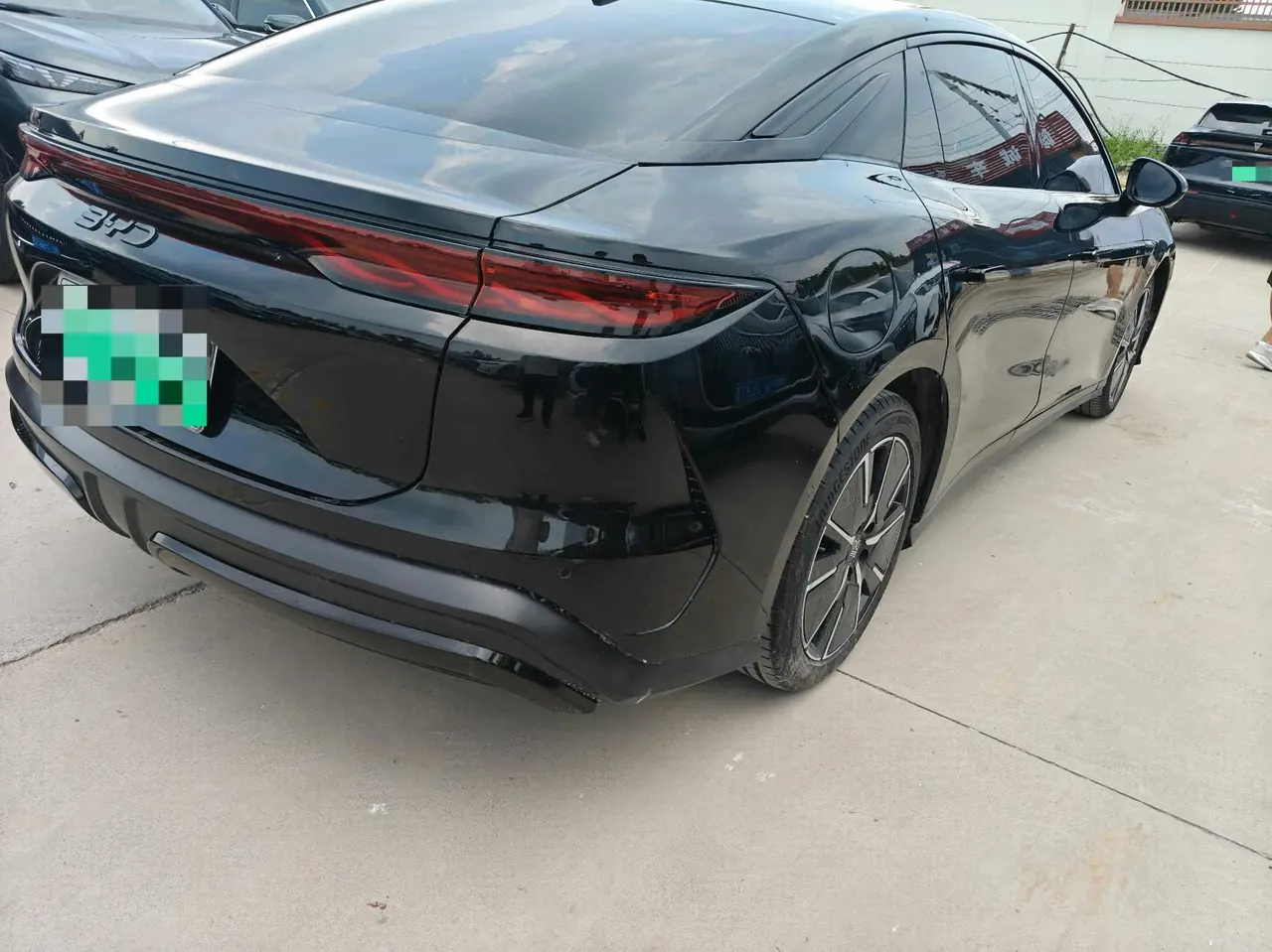 BYD 2025 Han l DM-i 1.5T stepless 200KM laser Radar exclusive automatic gear 7