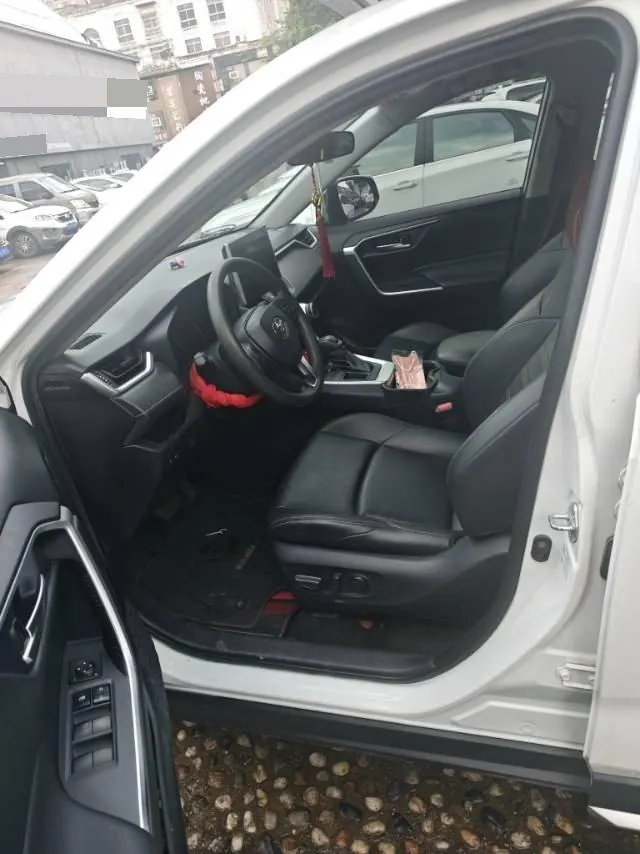 Toyota 2020 Willanda 2.0 Stepless Two-Drive Premium Edition Automatic Gear 5