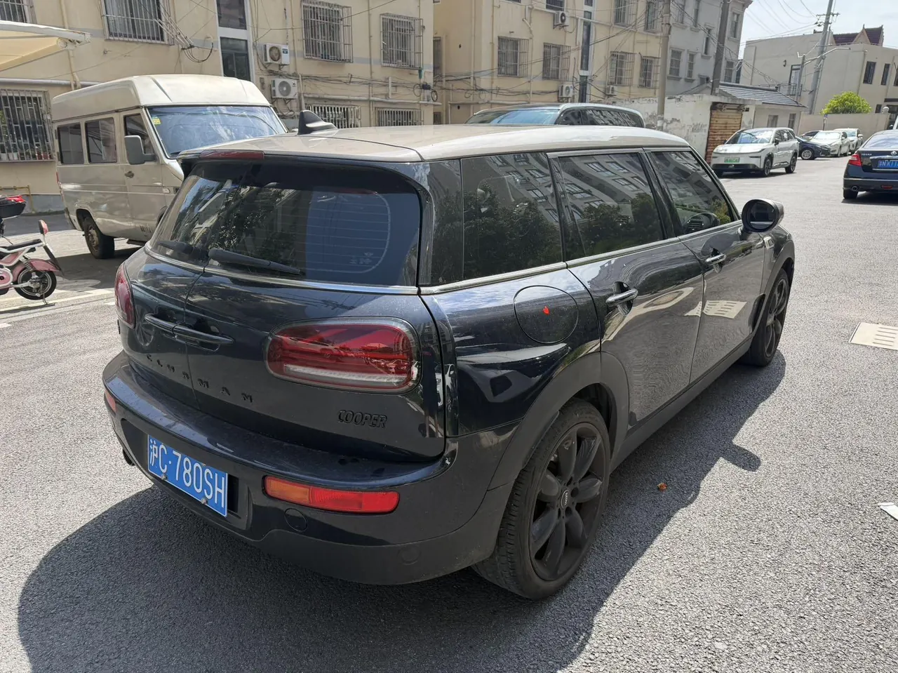MINI Clubman (Imported) 2021 Cooper Clubman 1.5T Connoisseur Automatic Gear 8