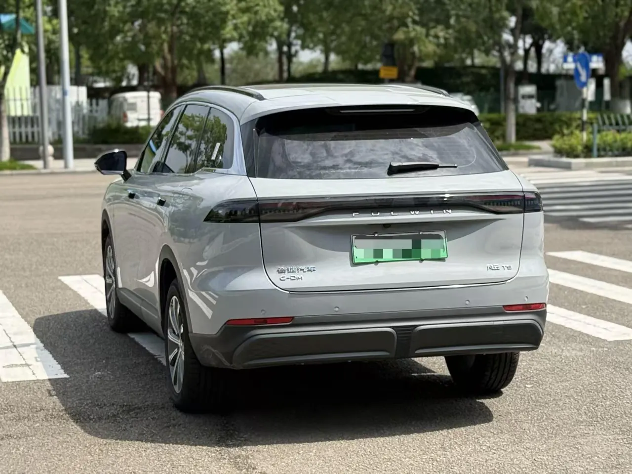 Chery 2025 Fengyun T9 C- DM 1.5T 120 Long Endurance Edition Honorable 7-seat Lithium Iron Phosphate Automatic Gear 7