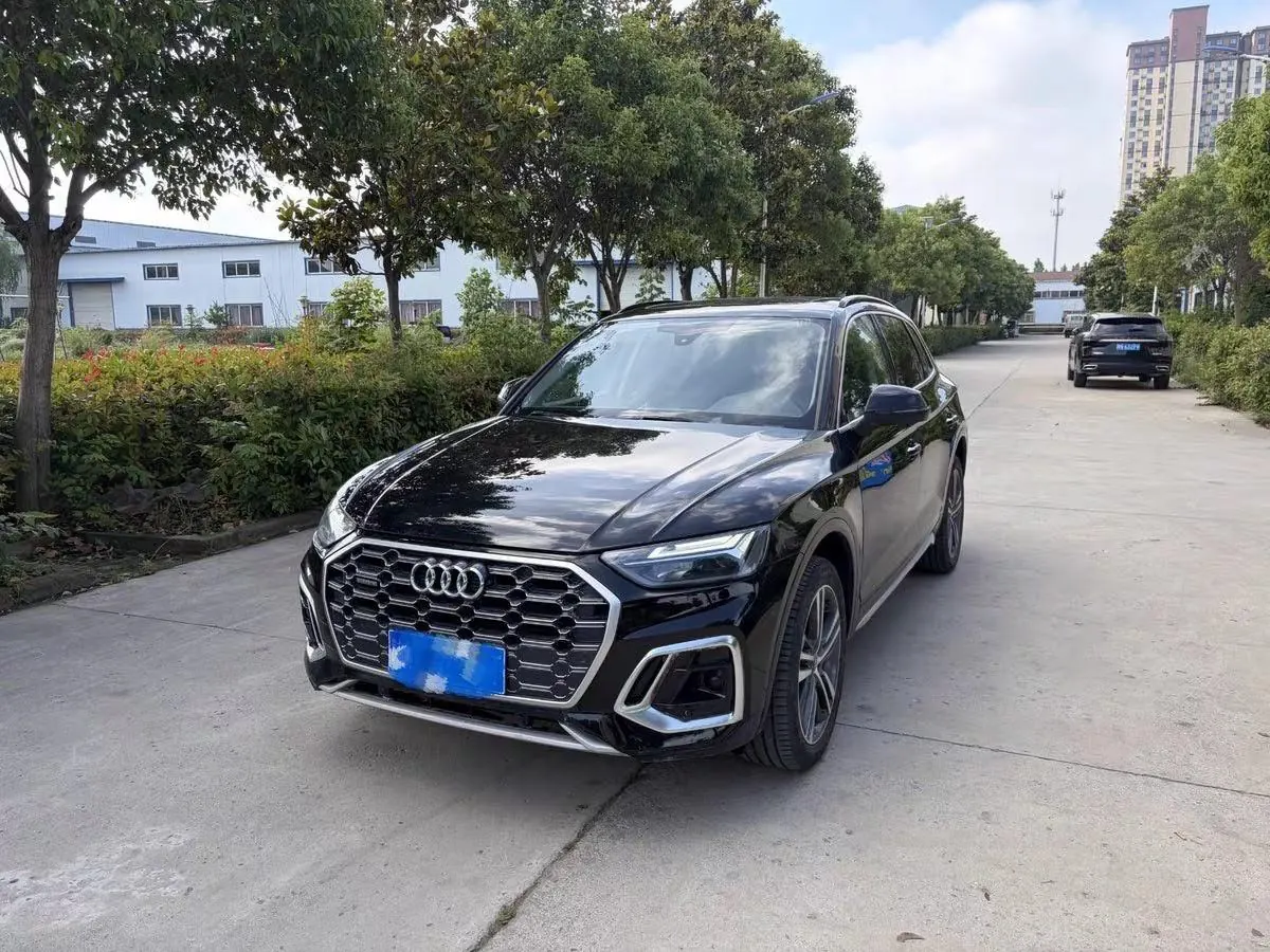 Audi 2024 Q5L 2.0TFSI 40TFSI Fashion Dynamic Automatic - View 1