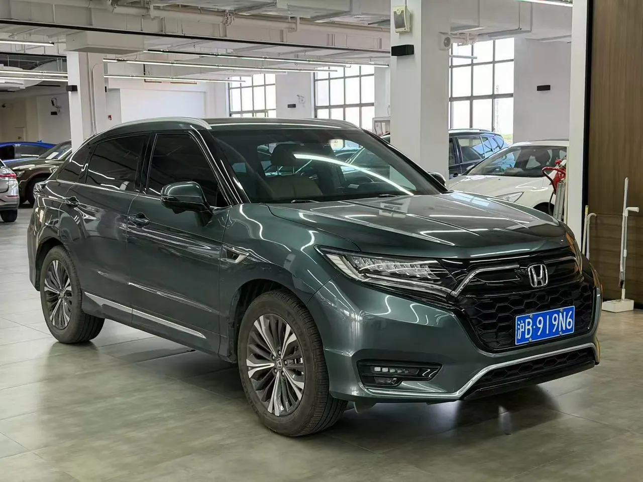 Honda 2020 UR-V 2.0T 370TURBO two-drive elegant version of automatic gear 3