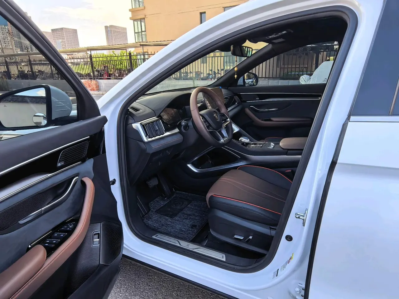 BYD 2020 Song PLUS 1.5T Flagship PLUS Automatic Gear 10