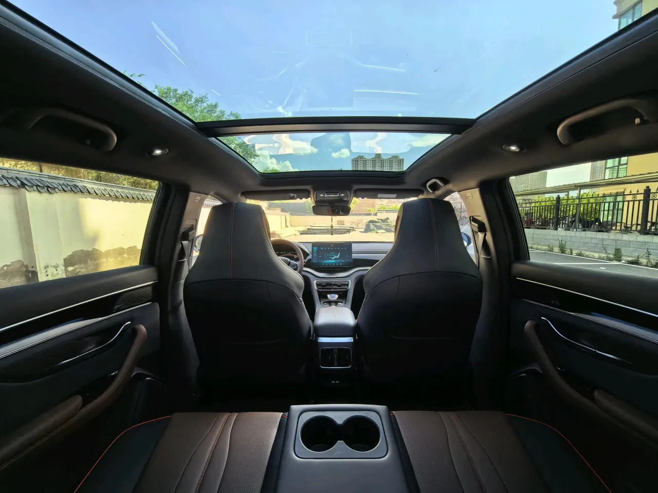 BYD 2020 Song PLUS 1.5T Flagship PLUS Automatic Gear 11