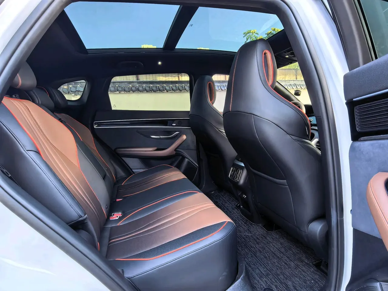 BYD 2020 Song PLUS 1.5T Flagship PLUS Automatic Gear 9