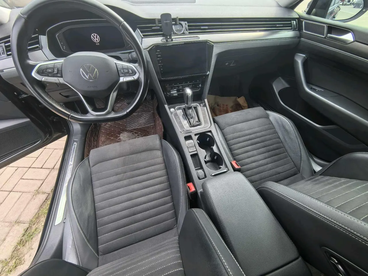 Volkswagen 2020 Magotan 2.0TSI 330TSI Premium Automatic 5