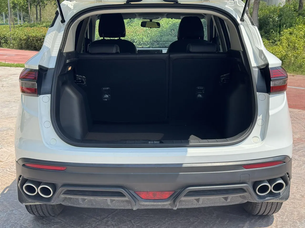 Geely 2025 Binyue 1.5 Stepless Super Edition Automatic Gear 10