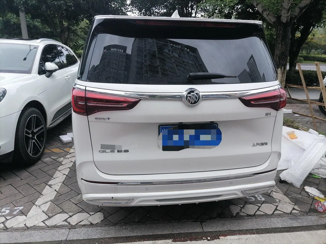 Buick 2022 GL8 ES Lu Zun 2.0T 653T Comfortable Automatic Gear 5