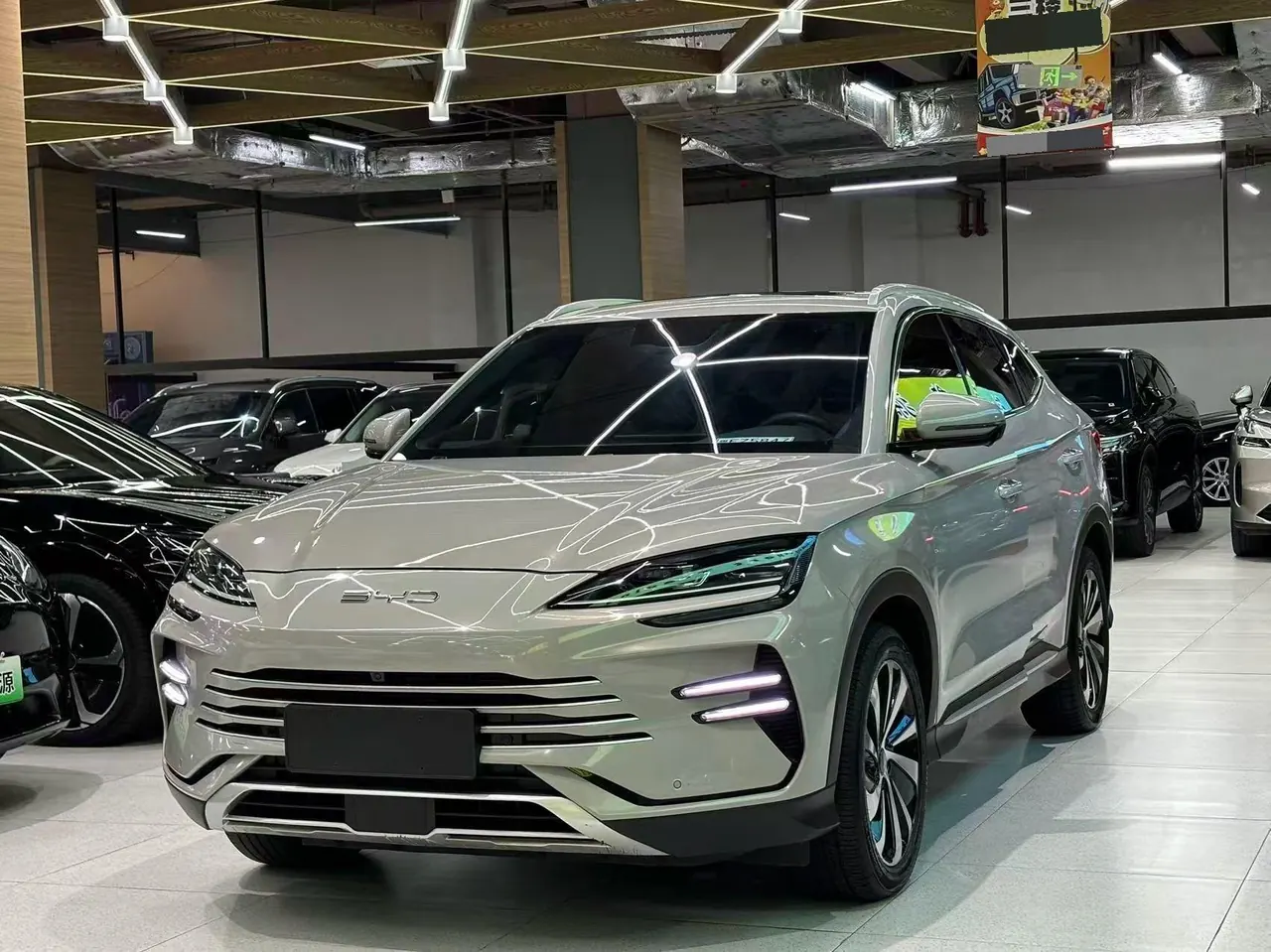 BYD 2023 Song PLUS DM-i 1.5 Stepless Champion Edition 110KM Flagship Automatic Gear 12