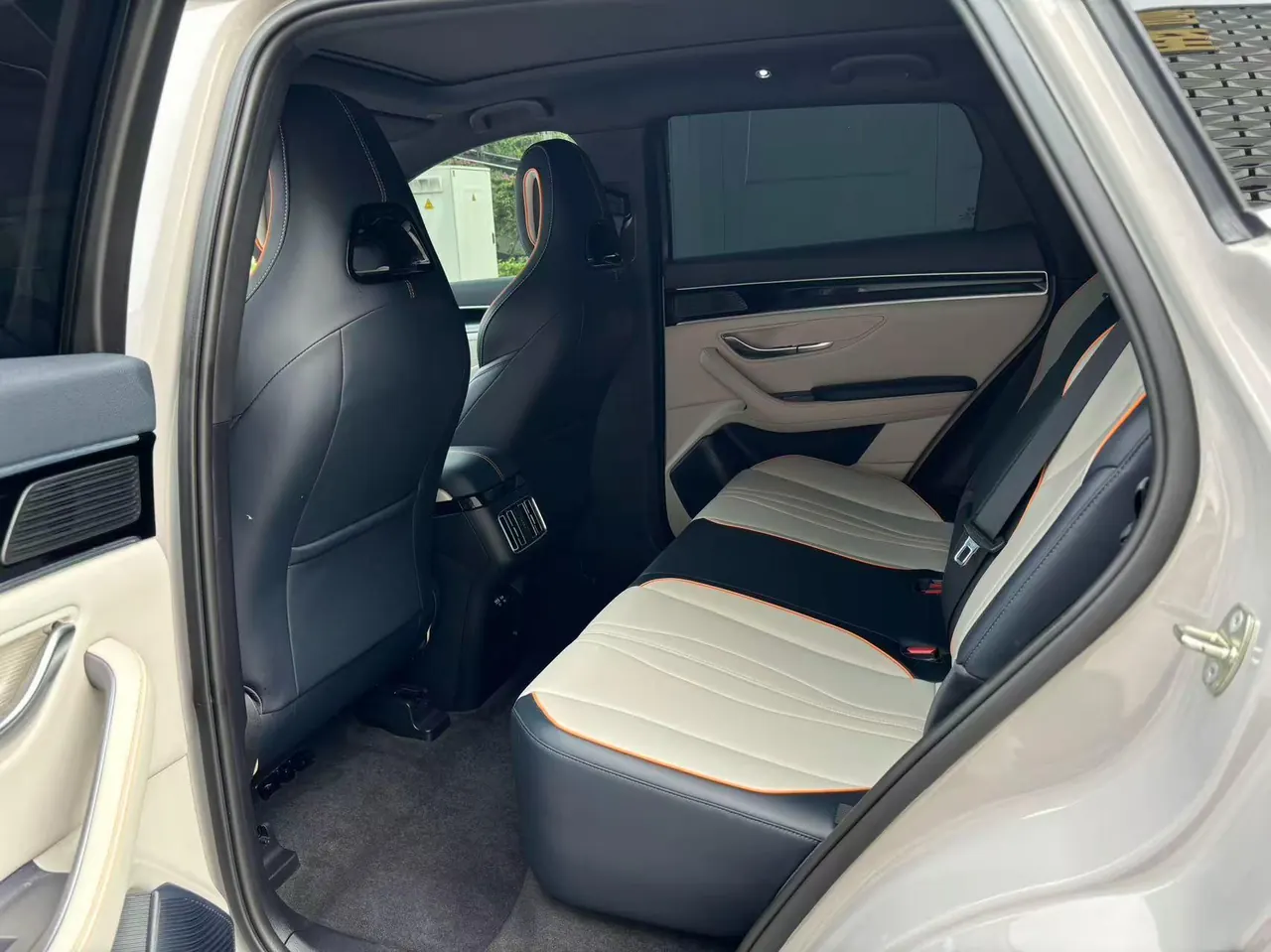 BYD 2023 Song PLUS DM-i 1.5 Stepless Champion Edition 110KM Flagship Automatic Gear 6