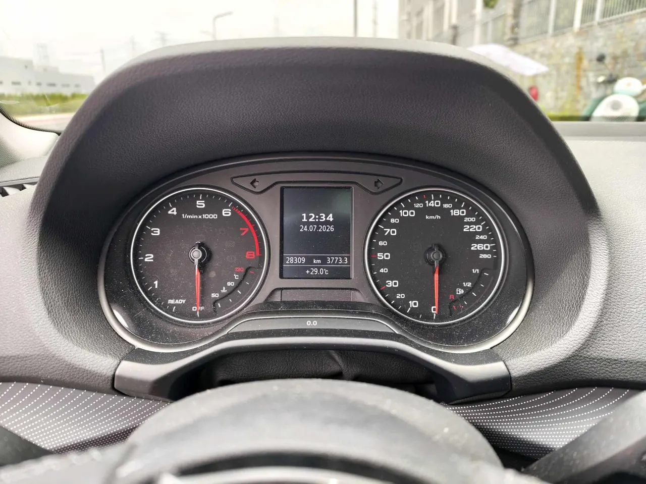Audi 2022 Q2L 1.4TFSI 35TFSI Fashion Elegant Automatic 8