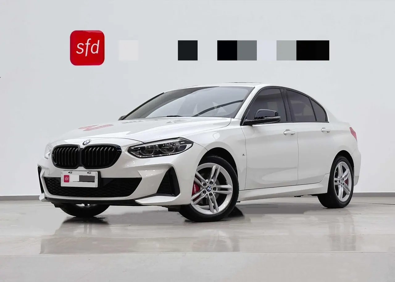 Открыть галерею: BMW 1 Series 2021 120i 1.5T M Sports Edition (Modified) Automatic Gear