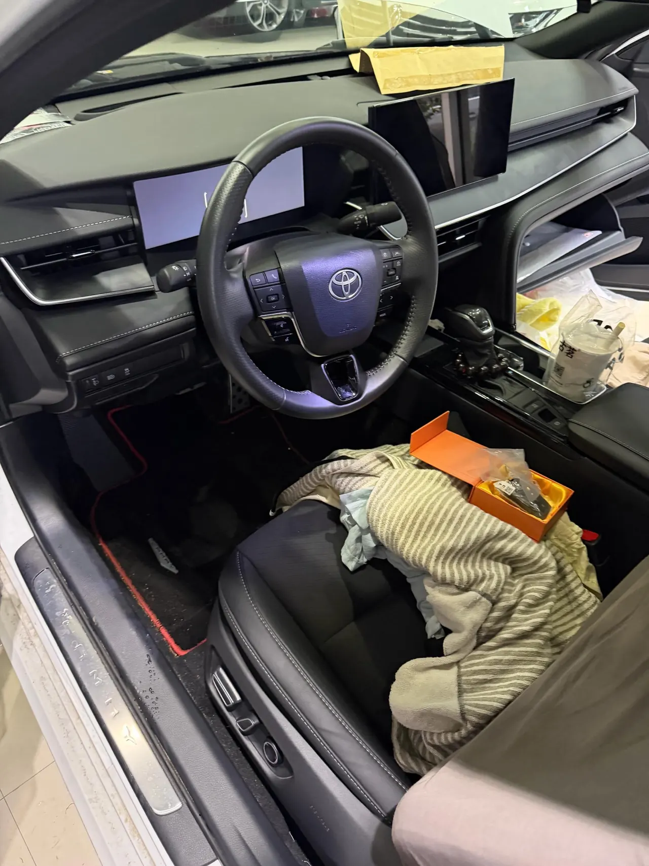 Toyota 2024 Camry Dual Engine 2.0HXS CVT Sport PLUS Edition Automatic Transmission 10