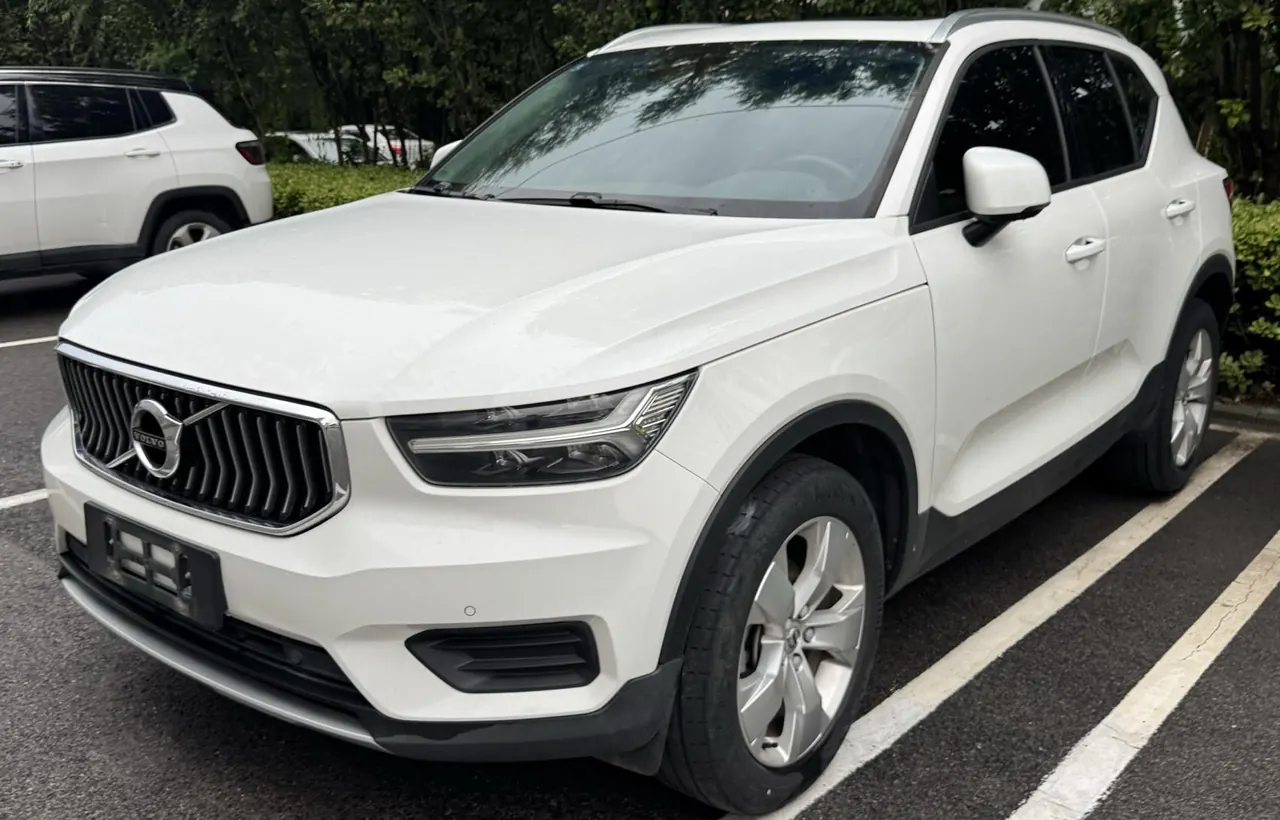 Open image lightbox: Volvo 2020 XC40 1.5T T3 Smart Fashion Edition Automatic Gear