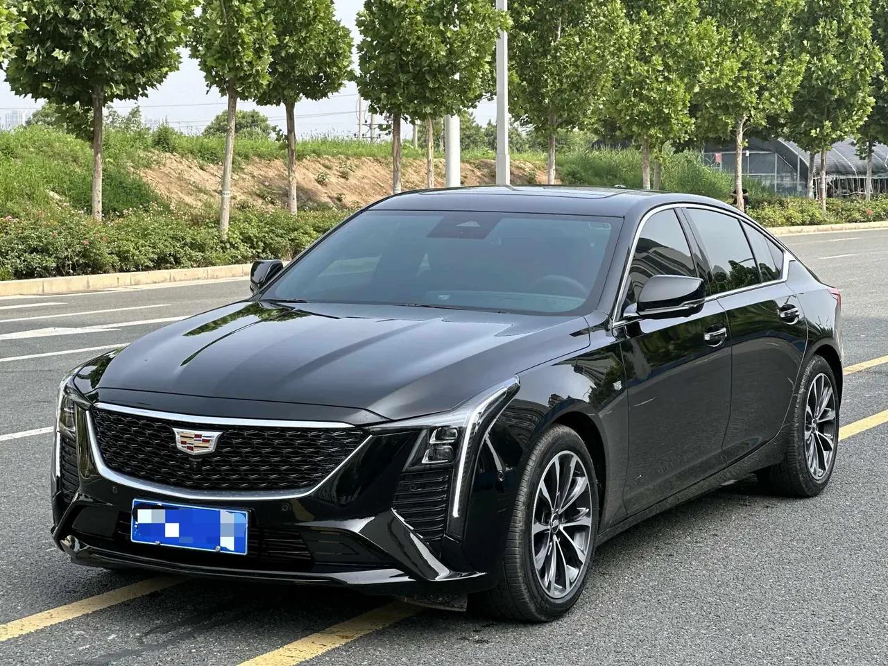 Cadillac 2025 CT5 2.0T 28T City Sports Edition Automatic Gear - View 1