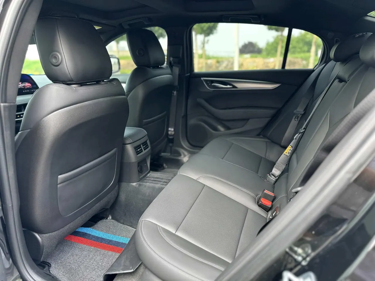 Cadillac 2025 CT5 2.0T 28T City Sports Edition Automatic Gear 5