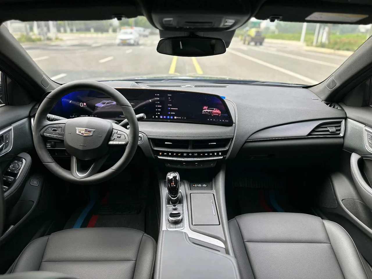 Cadillac 2025 CT5 2.0T 28T City Sports Edition Automatic Gear 6