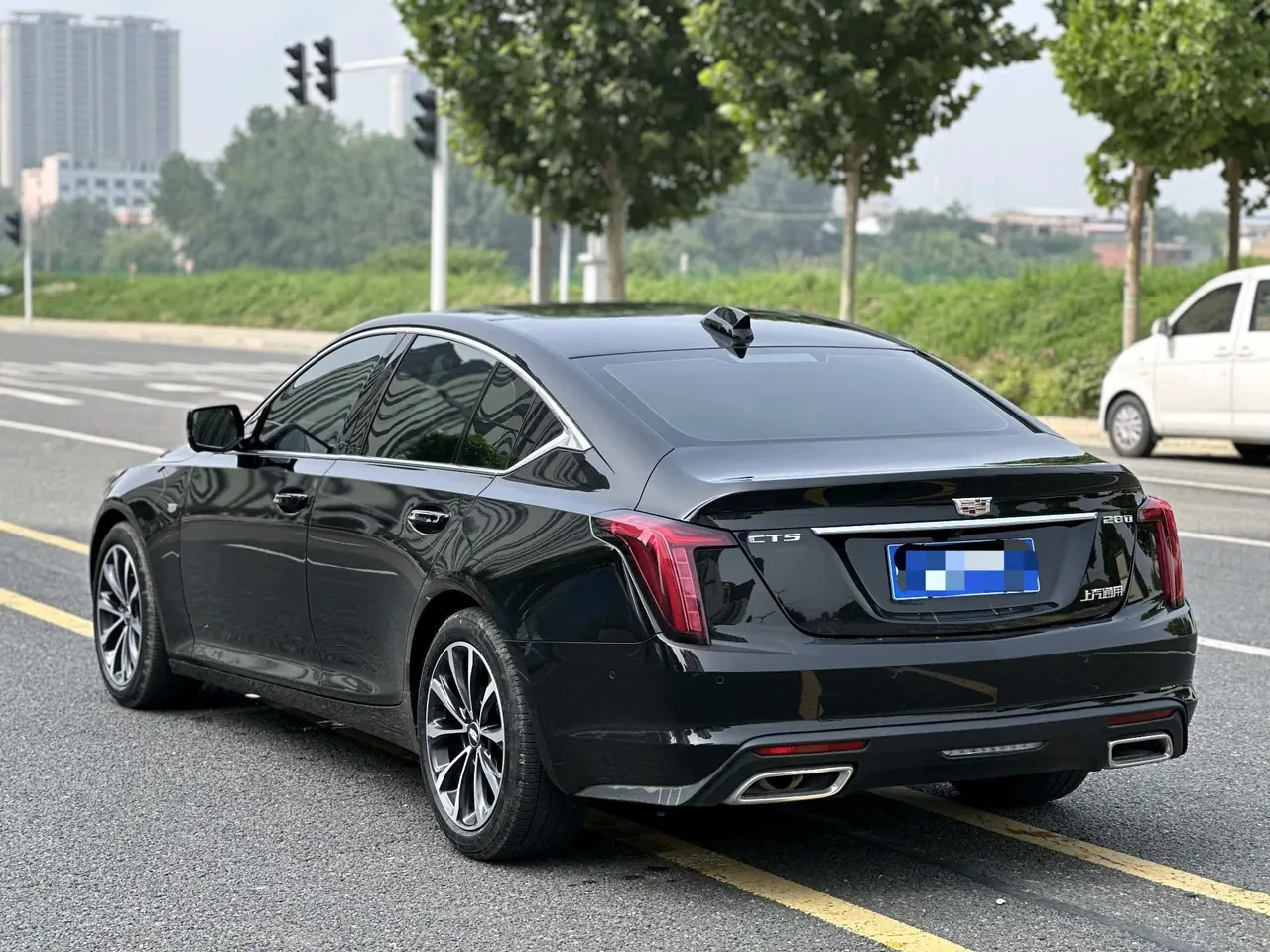 Cadillac 2025 CT5 2.0T 28T City Sports Edition Automatic Gear 9