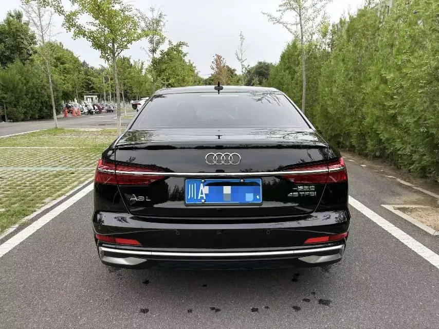 Audi 2023 A6L 2.0TFSI 45TFSI Selected Dynamic Automatic 5