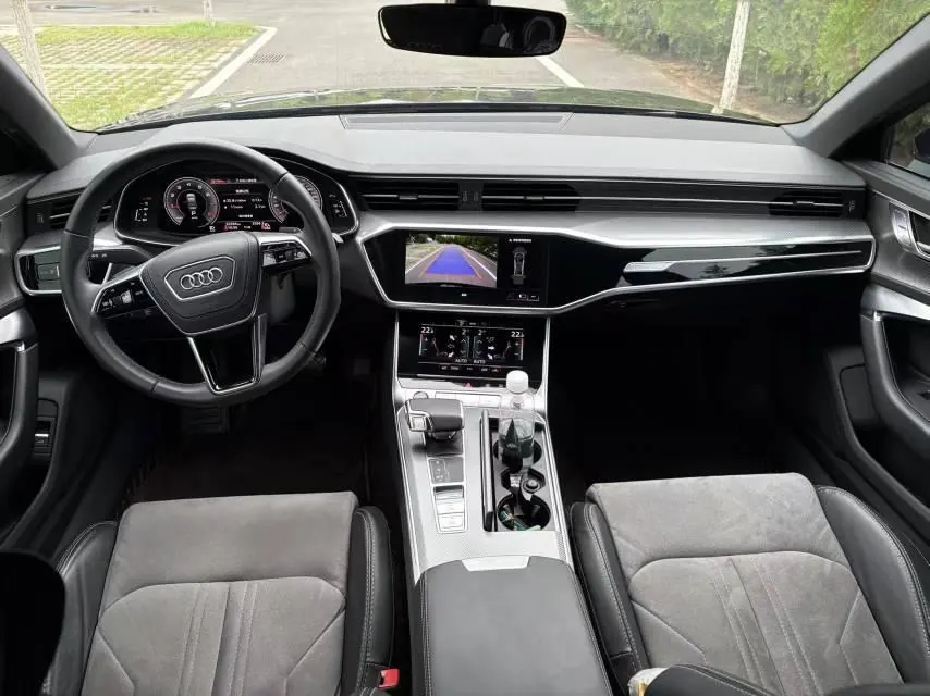 Audi 2023 A6L 2.0TFSI 45TFSI Selected Dynamic Automatic 7