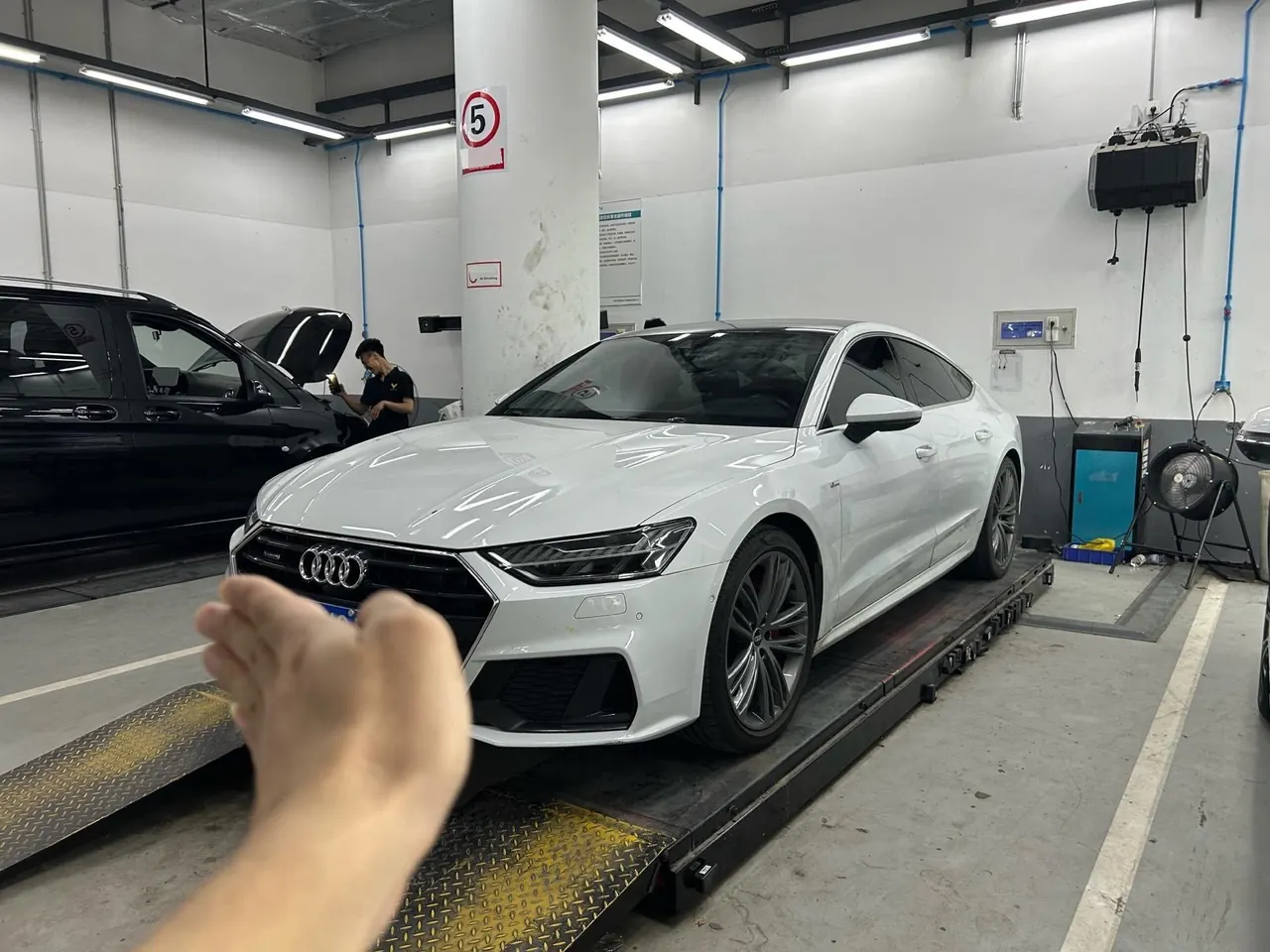 Open image lightbox: Audi A7 (Imported) 2021 A7 Sportback 2.0TFSI 45TFSI Automatic Gear Selection